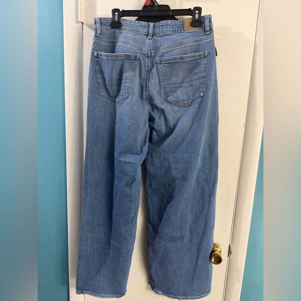 American Eagle Super High Rise Baggy Wide Leg Jeans Size 8 - Picture 4 of 9